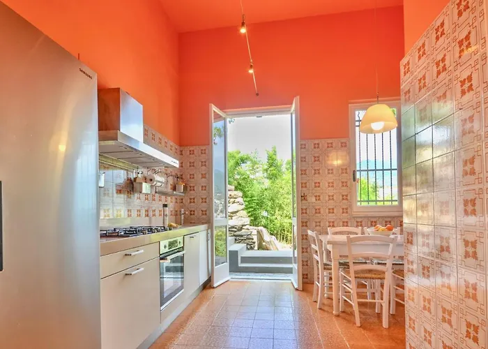 Villa Riviera - 5 Min Walking From *