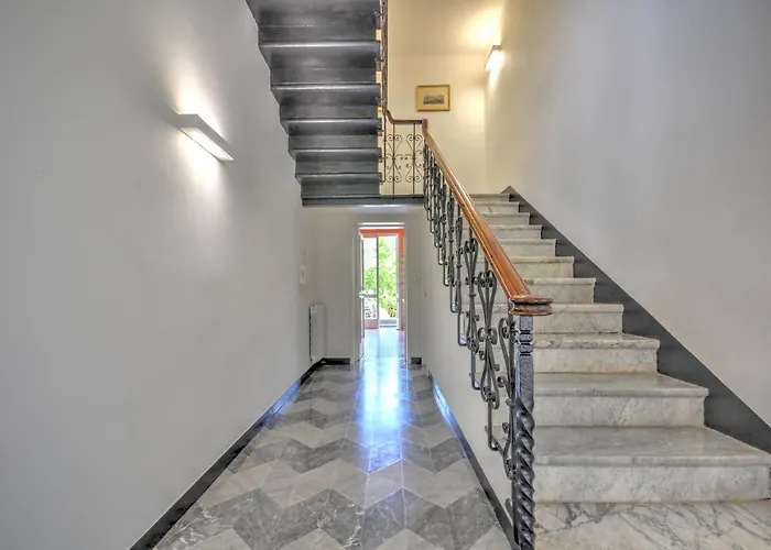 Riviera - 5 Min Walking From Villa