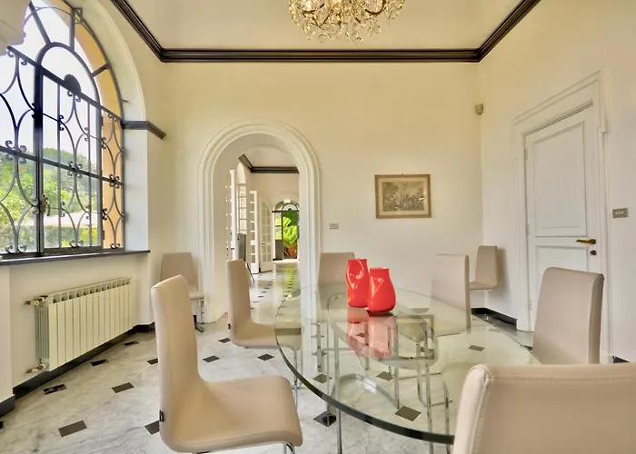 Riviera - 5 Min Walking From Villa