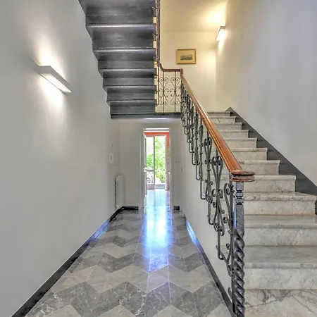 Riviera - 5 Min Walking From Villa